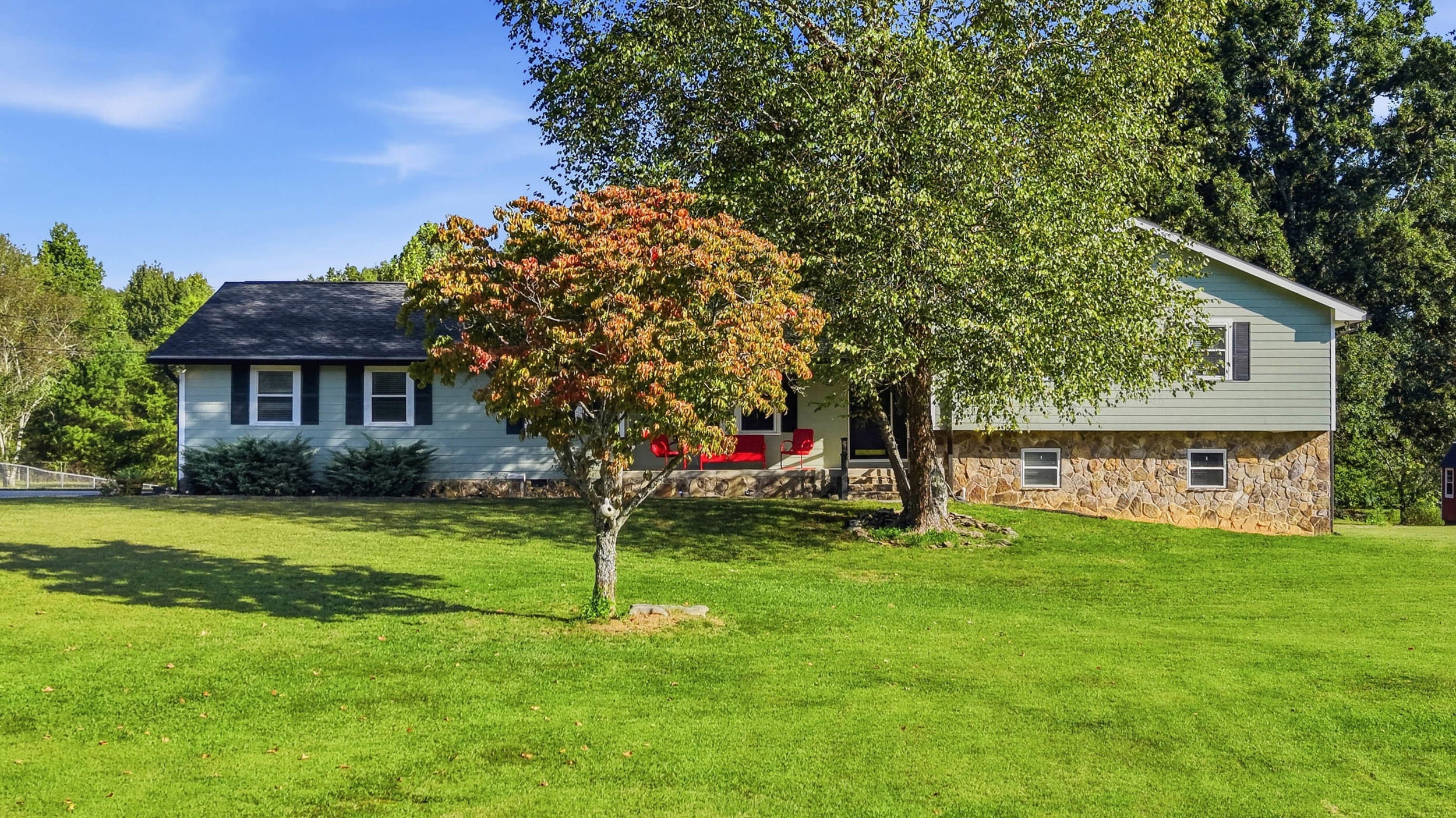 402 Yates Springs — photo