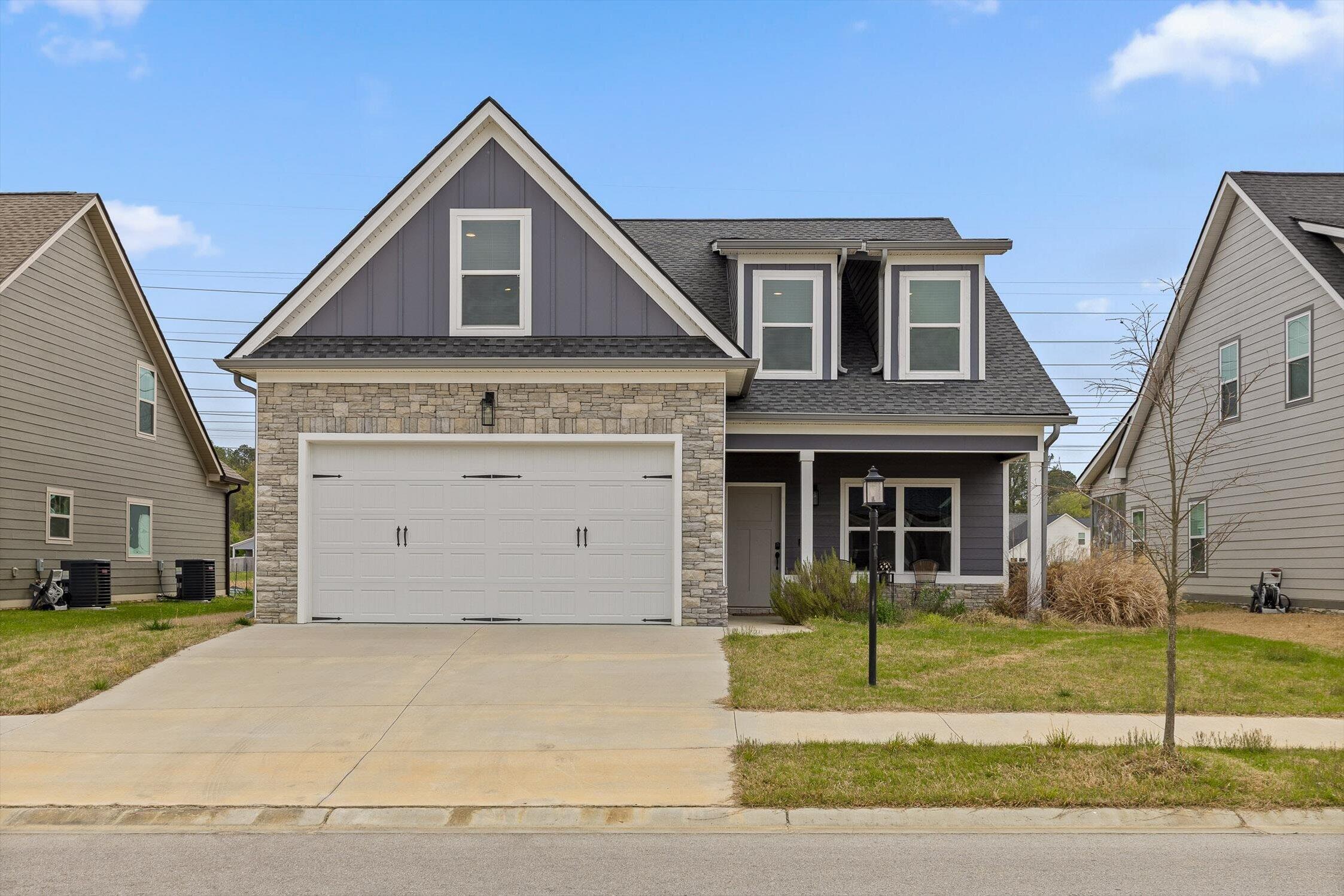 1046 Silverpine Drive — photo