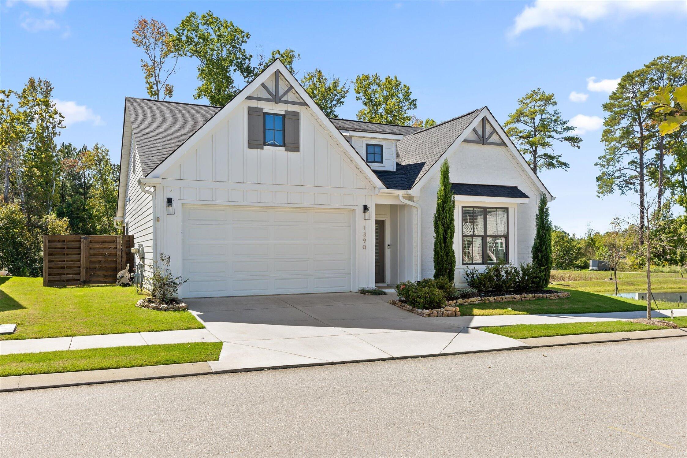 1390 Cobbler Court — photo