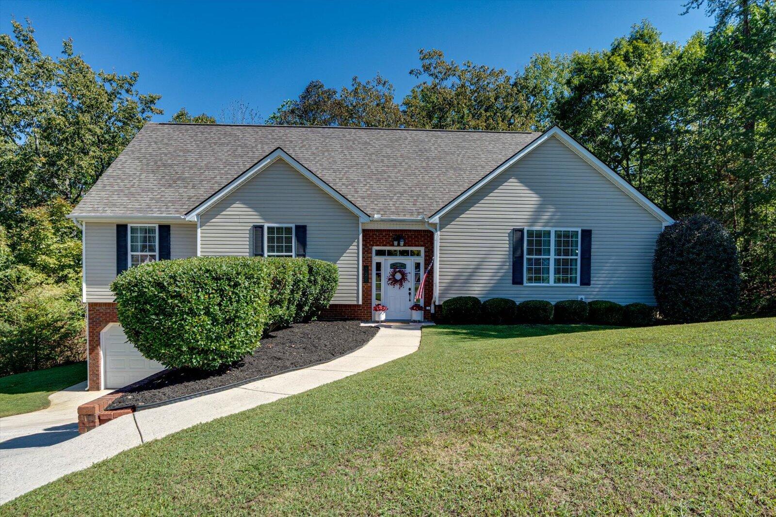 127 Hidden Oaks Drive — photo