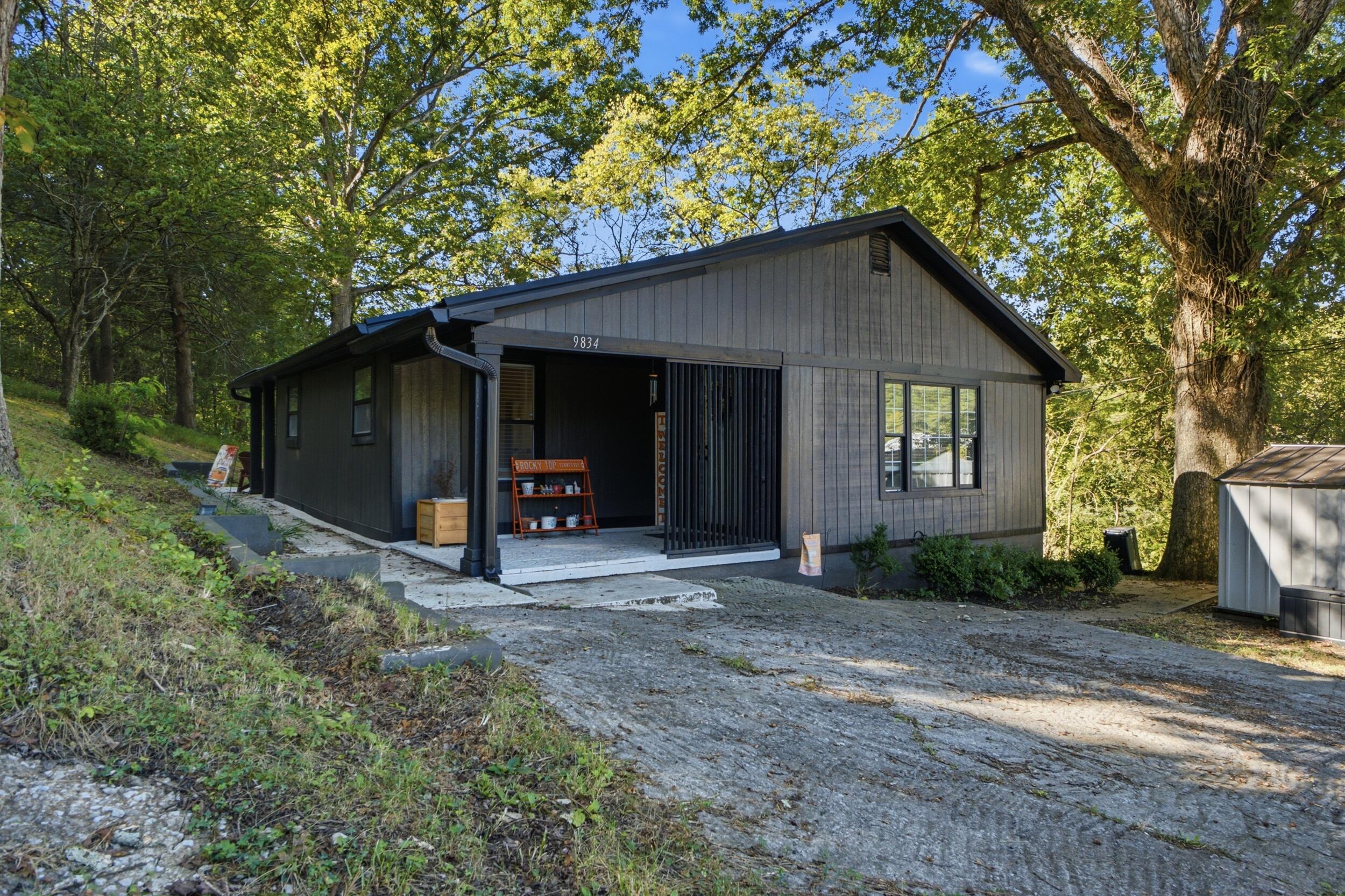 9834 W Ridge Trail Road — photo