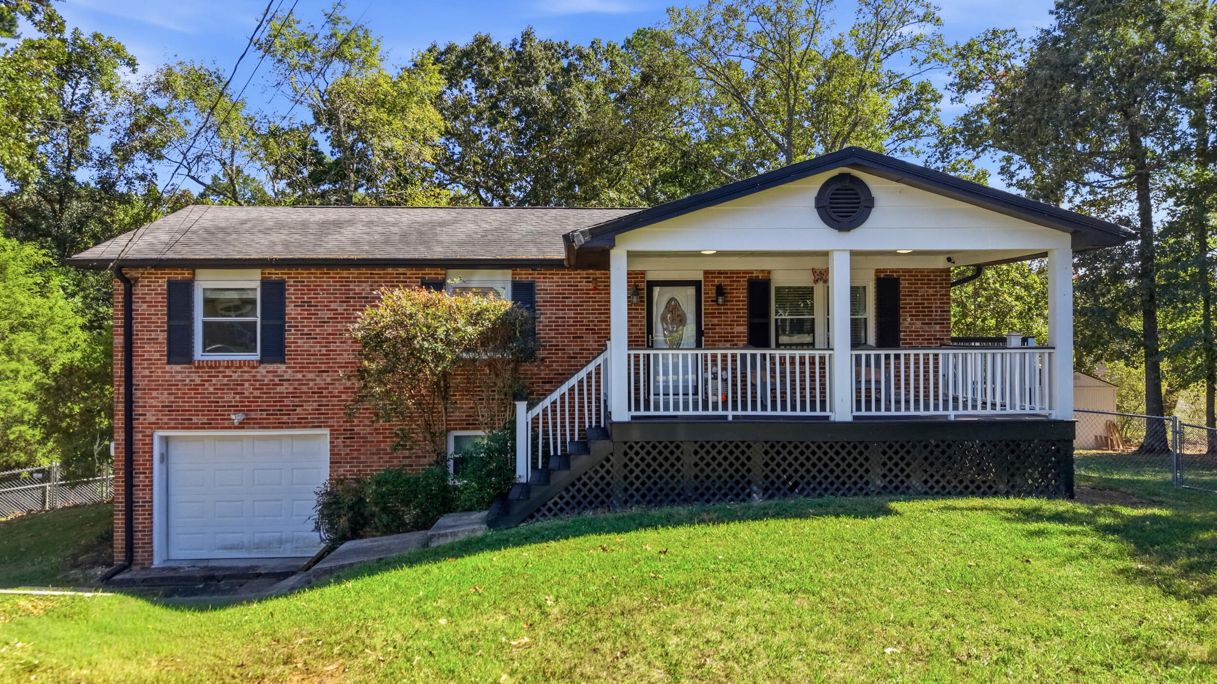 4702 Enterprise Lane — photo