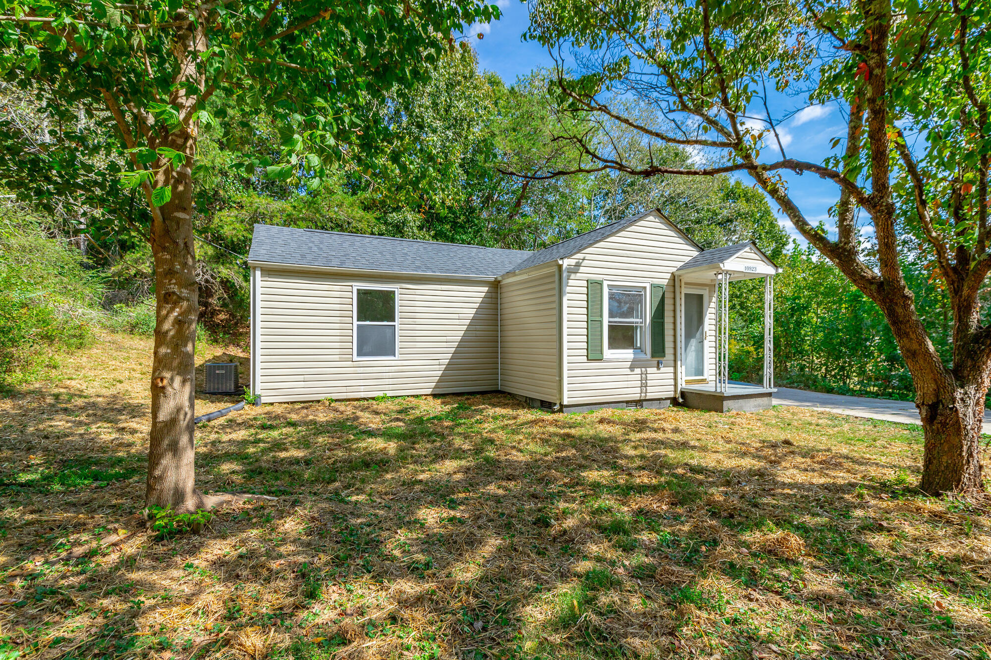 10923 Jenkins Circle — photo