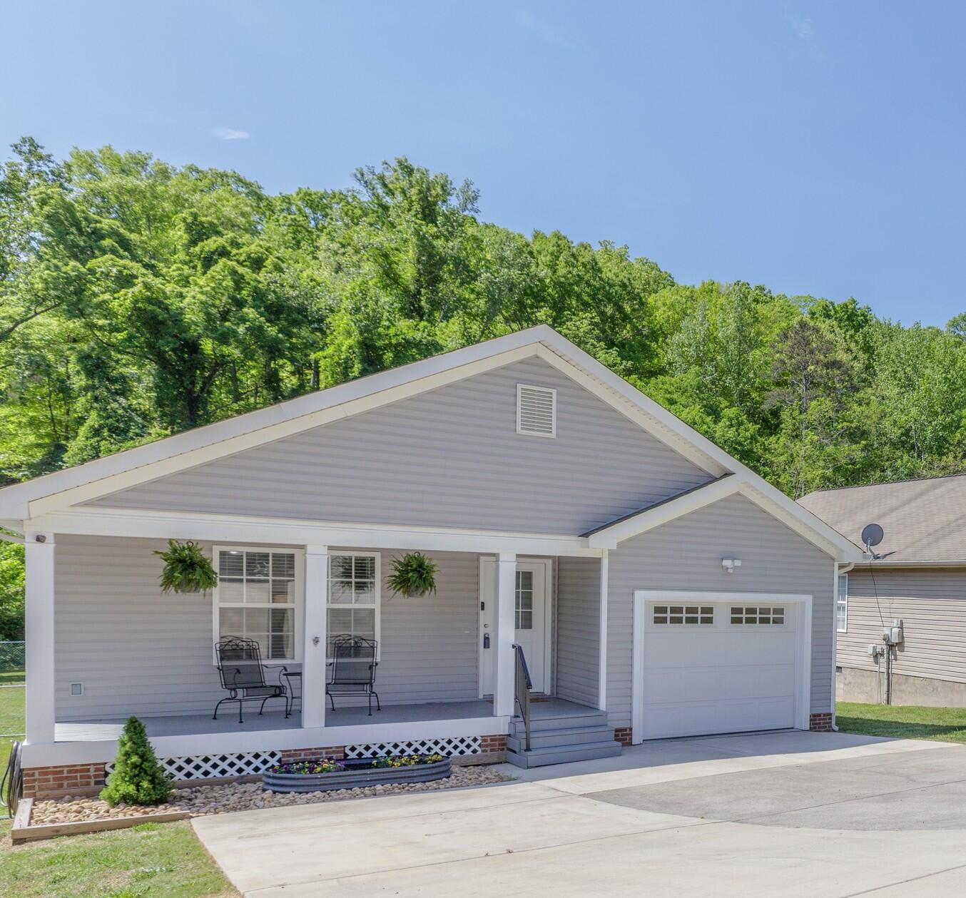 3784 Kellys Ferry Road — photo