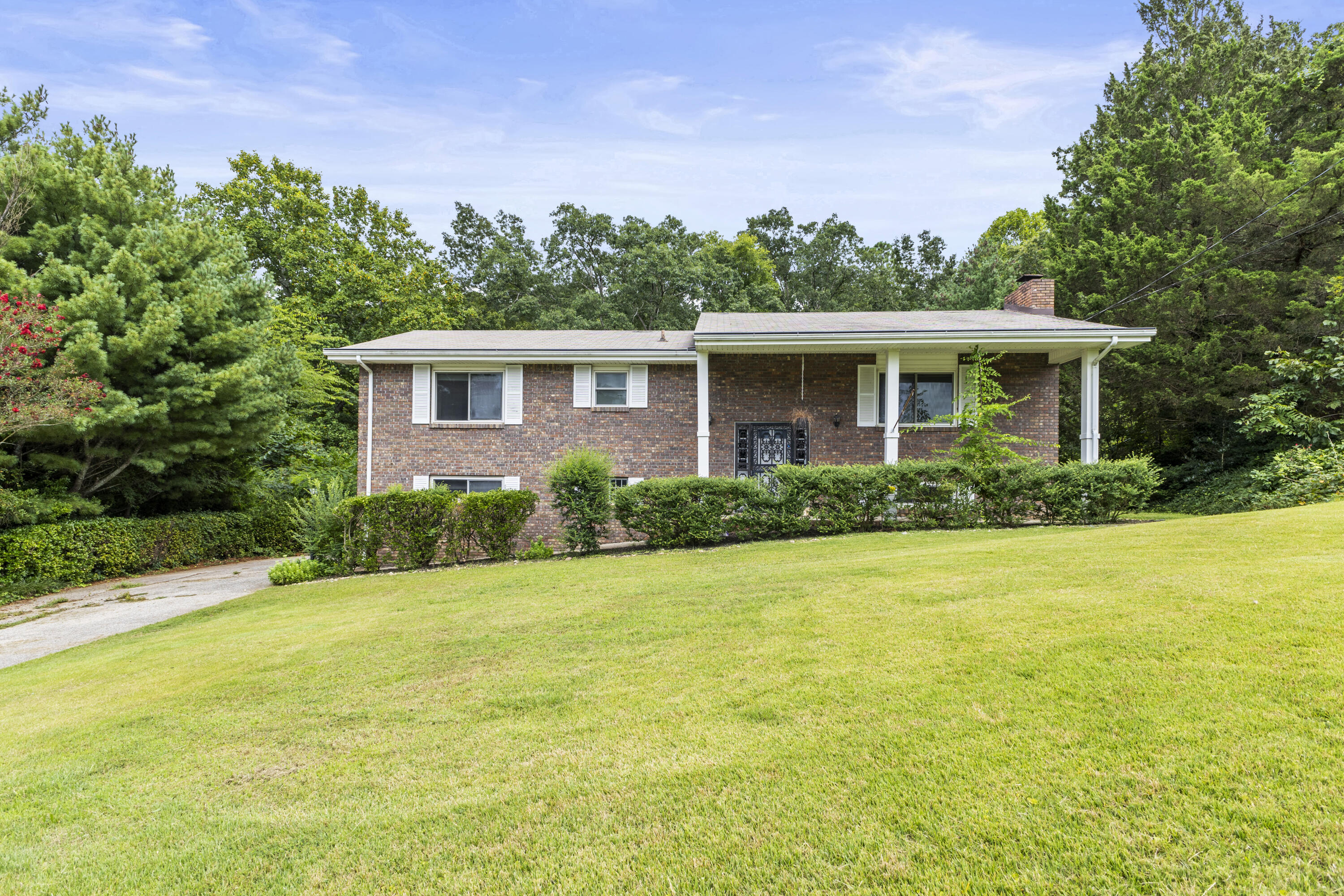 325 Cindy Circle — photo
