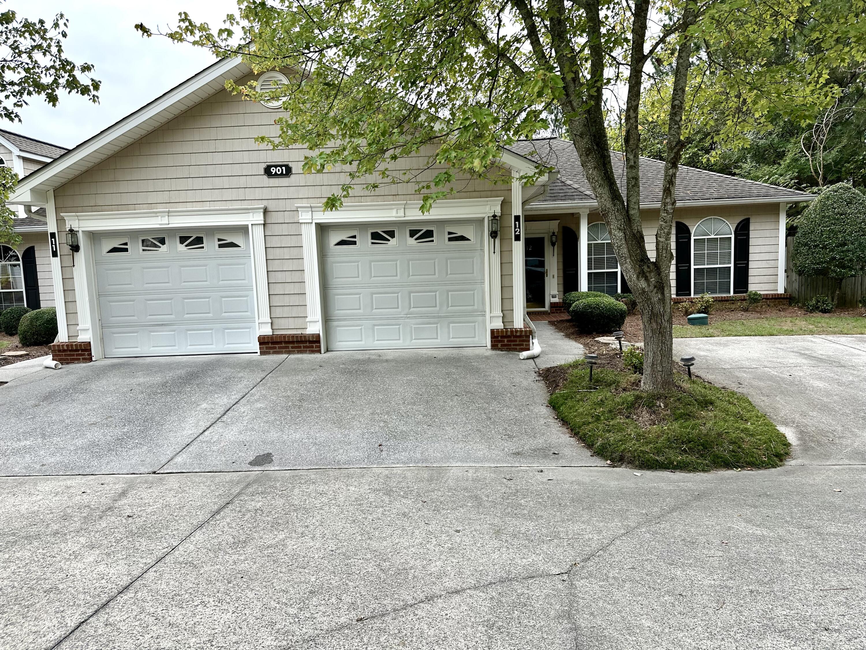 901 W Summit Drive, Unit 12 — photo