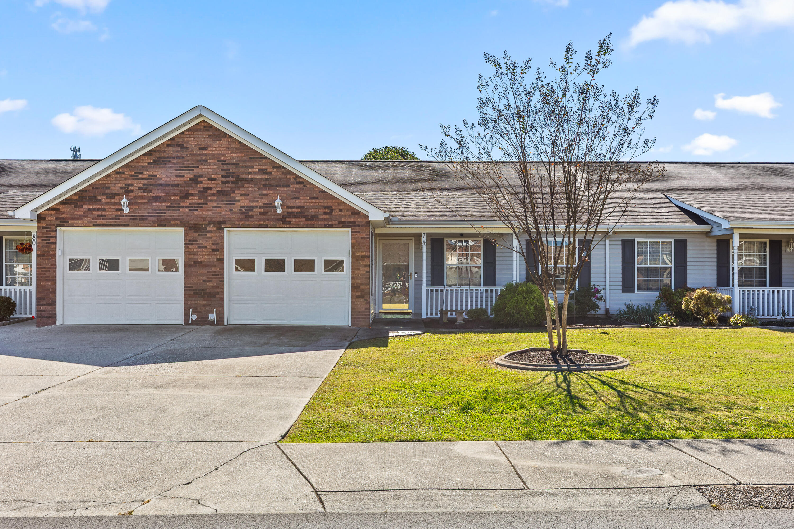 74 Flagstone Drive — photo
