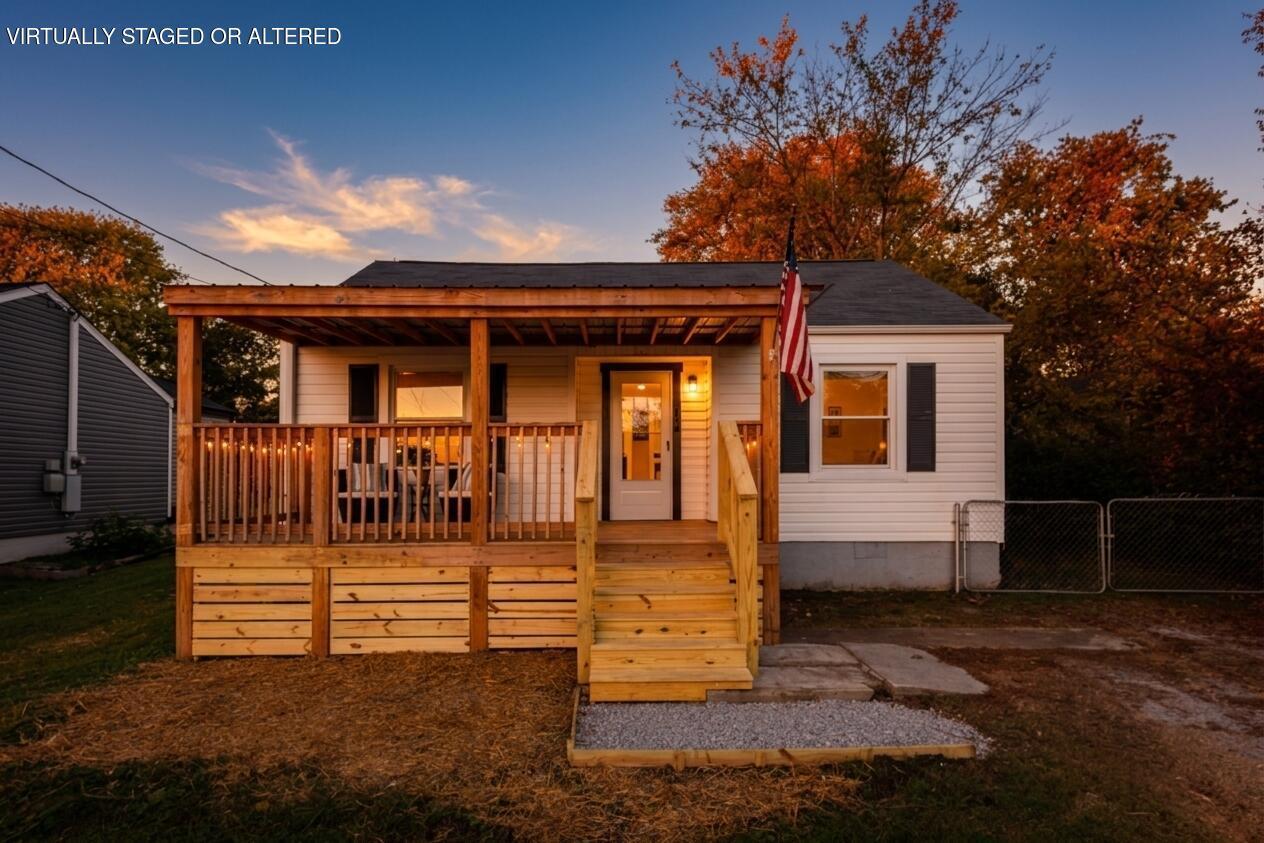 5308 Dupont Street — photo