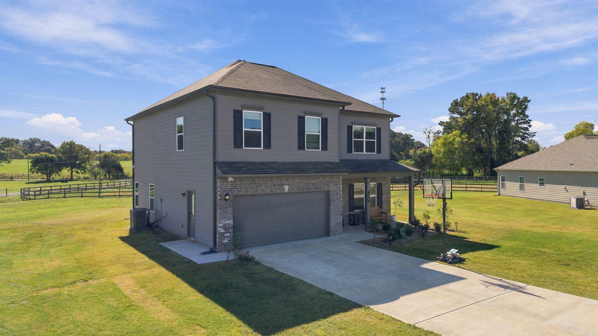 32 Willow Circle — photo