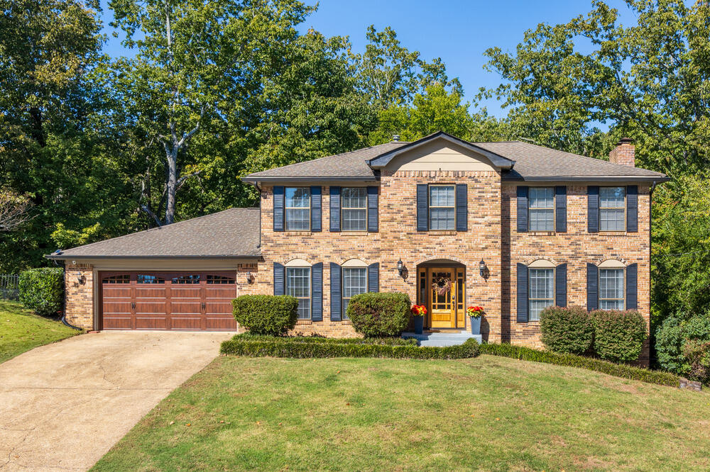 712 Oak Crest Lane — photo