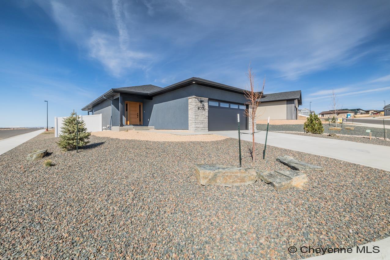 4024 Saddleback Ln — photo