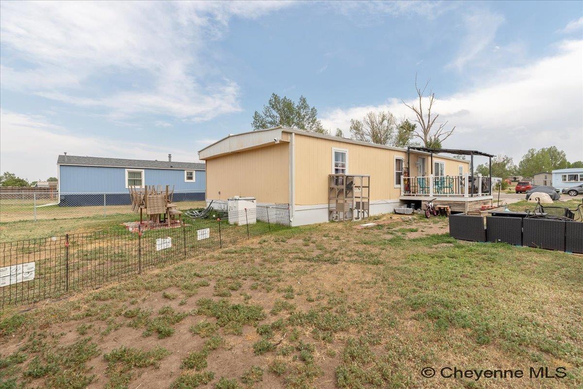 718 Dallas Rd, Cheyenne, WY 82007 — photo 2