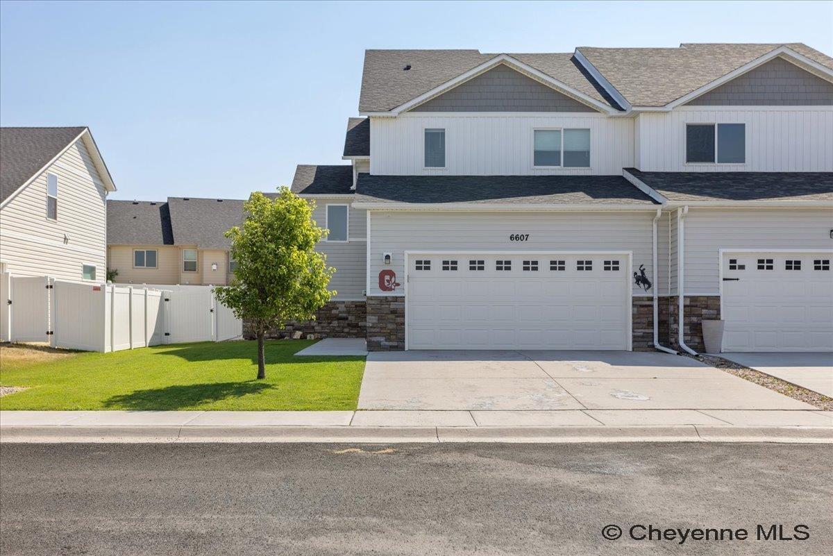 6607 Kicking Horse Ct — photo