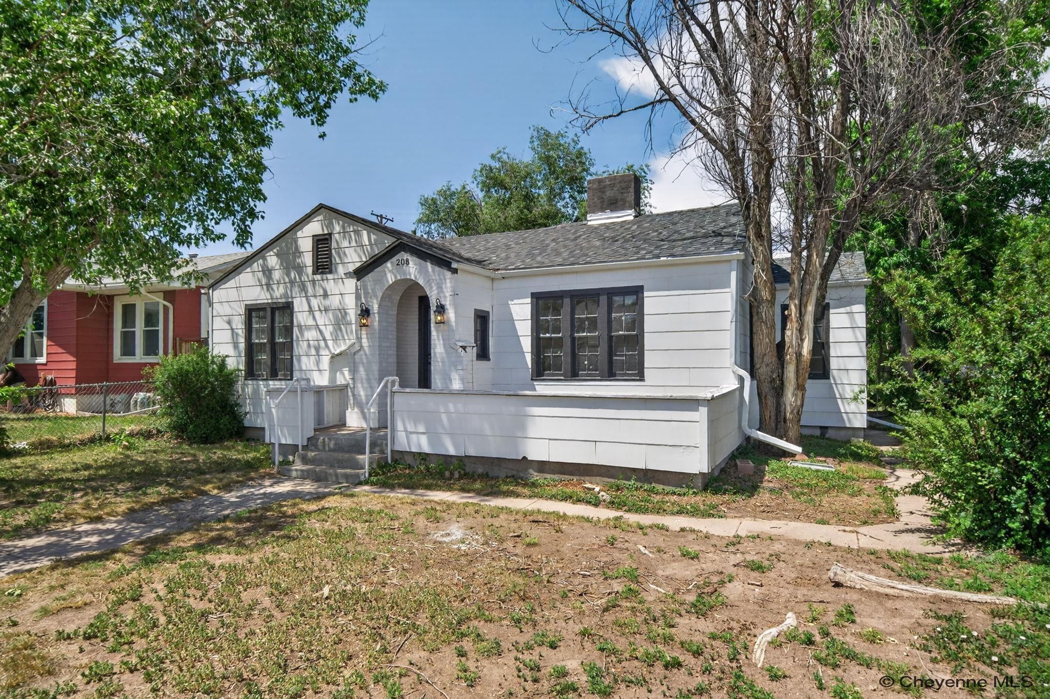 208 E 3rd Ave, Cheyenne, WY 82001 — photo 3
