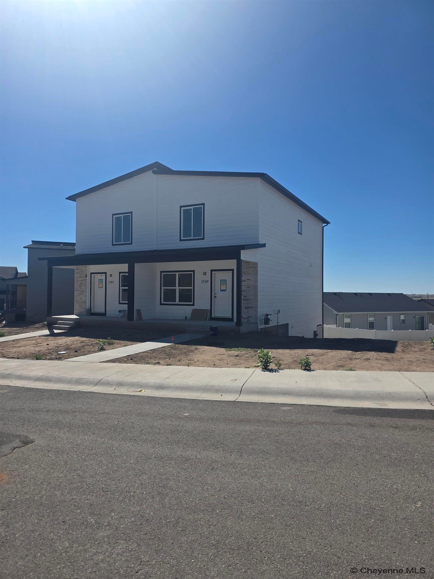 1709 Kade Ct — photo