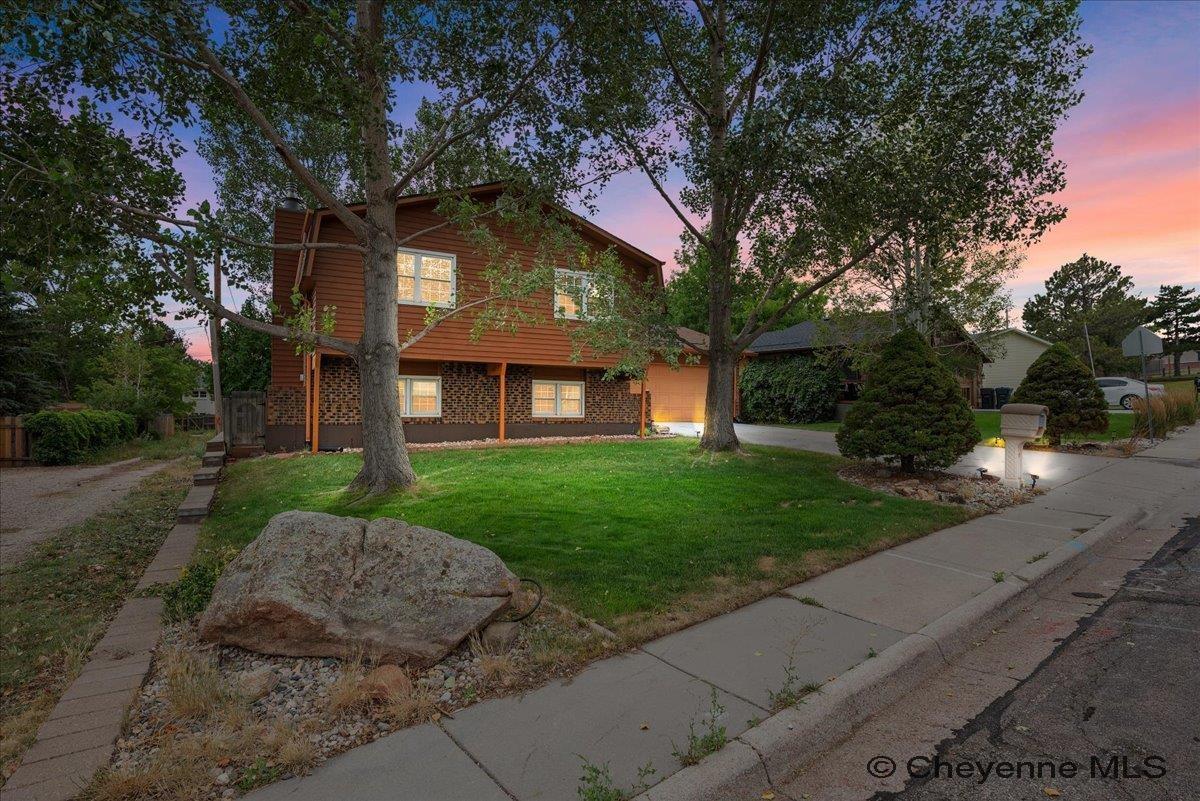 3069 Hanson St — photo