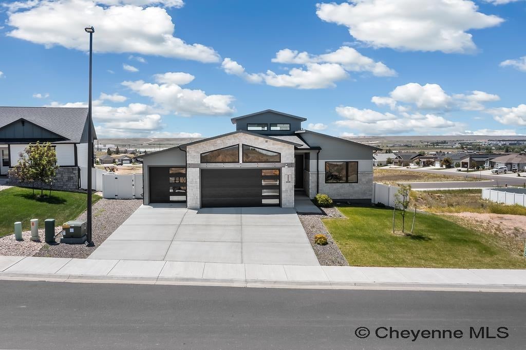 4009 Sage Rd — photo