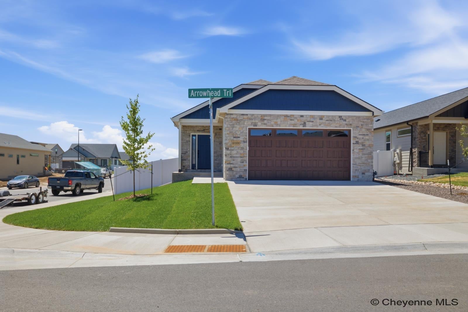 4061 Saddleback Ln — photo