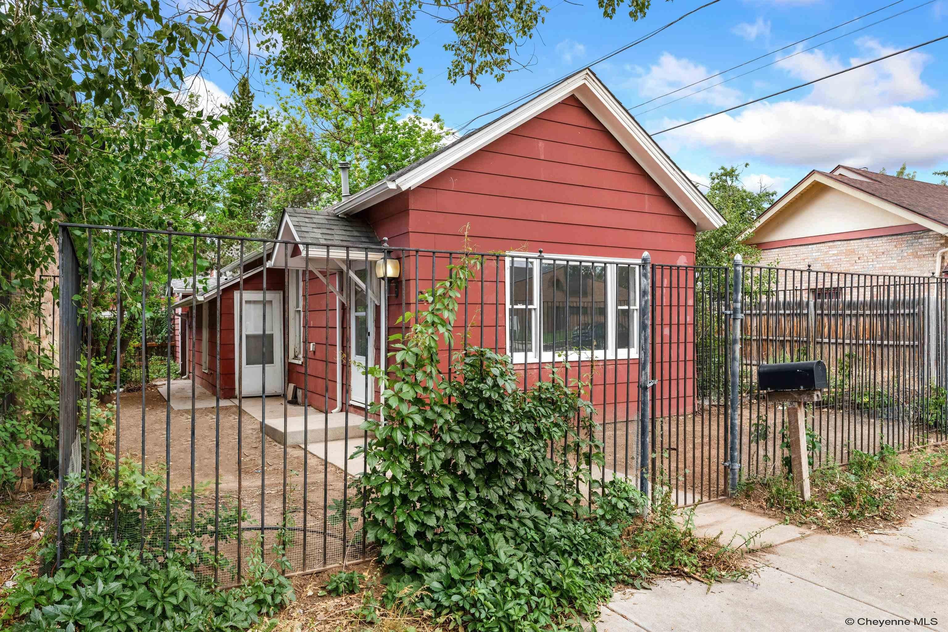 2510 Maxwell Ave — photo