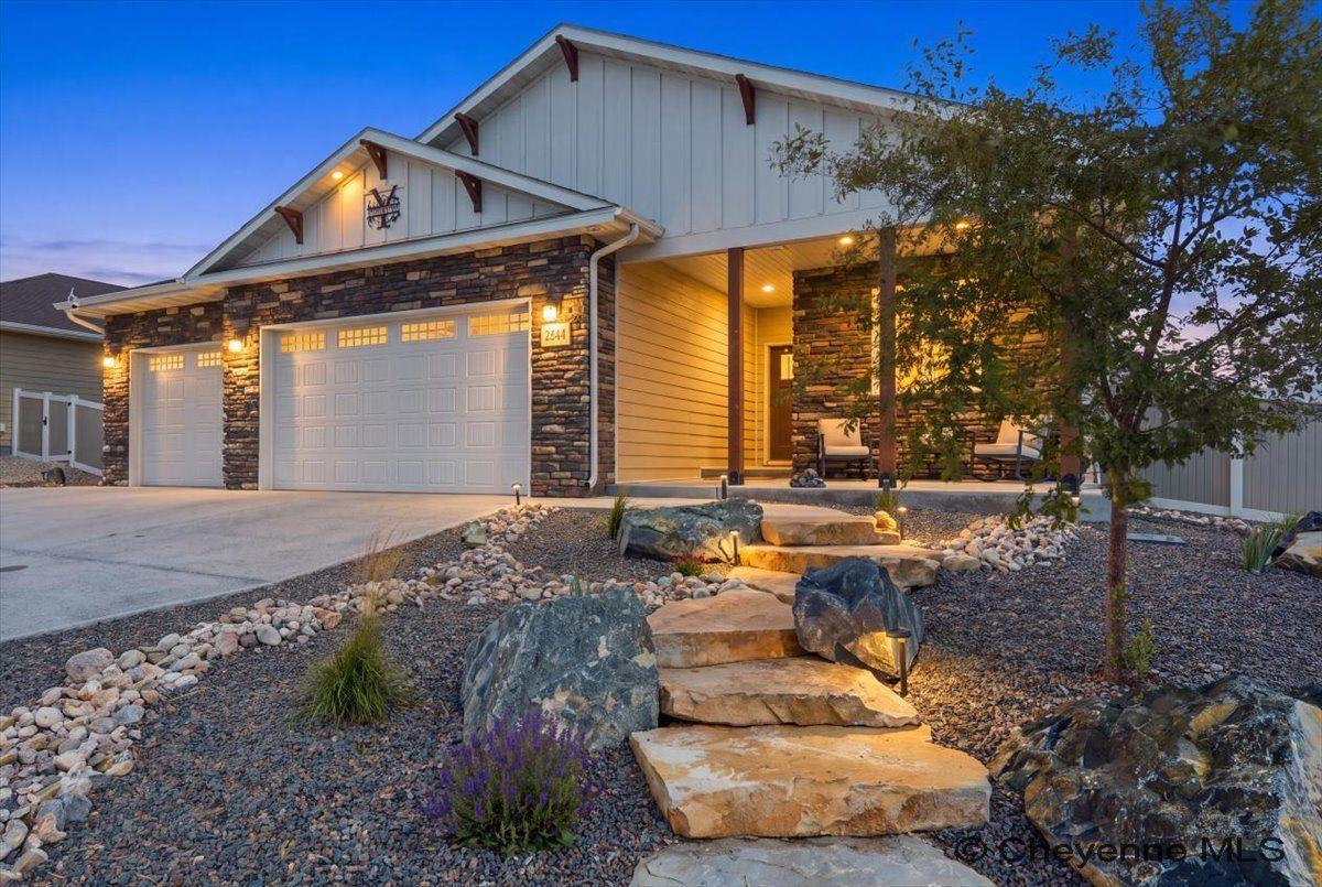 2244 Pack Saddle Rd — photo