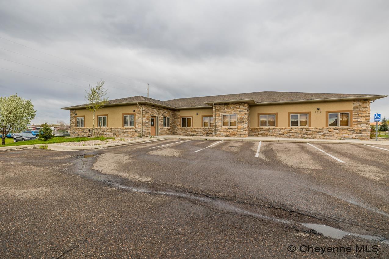 1217 S Greeley Hwy B — photo