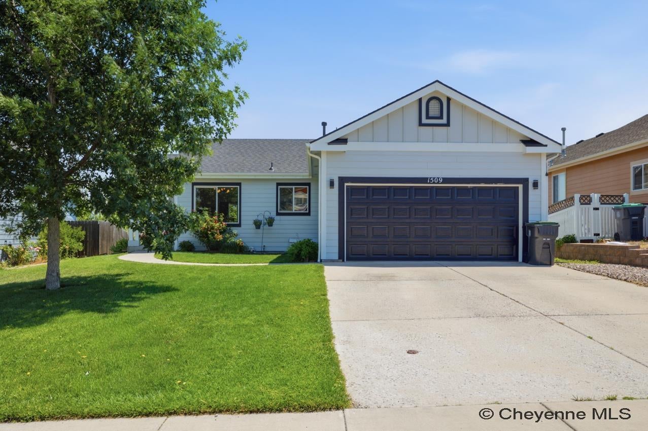 1509 Summerset Dr — photo