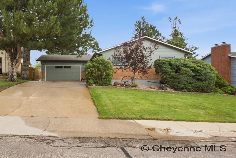 6135 Shaun Ave — photo
