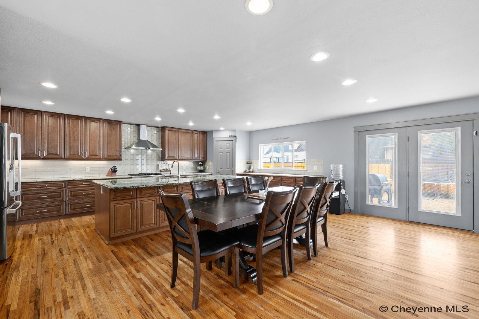532 Cornell Ln — photo
