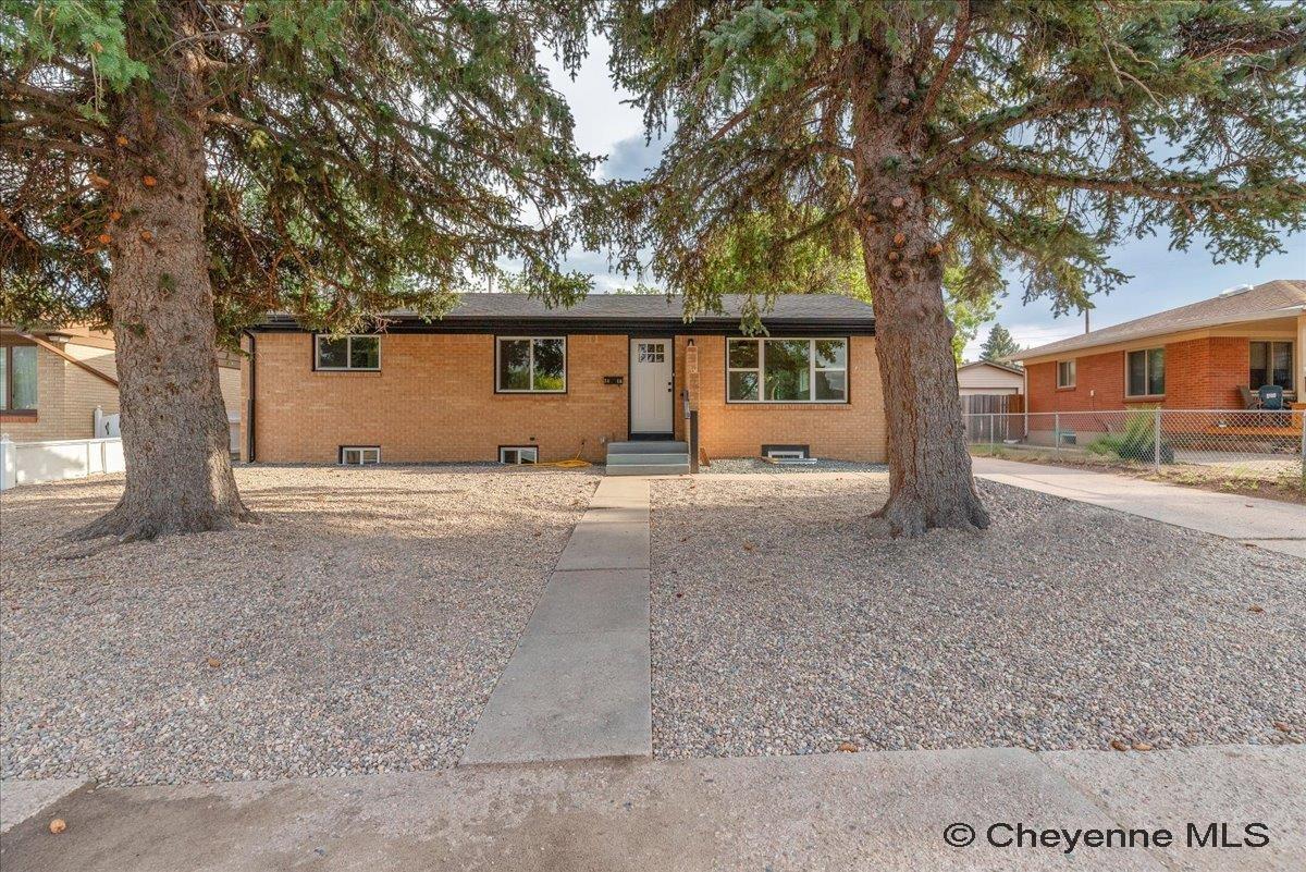 3413 Frontier St — photo