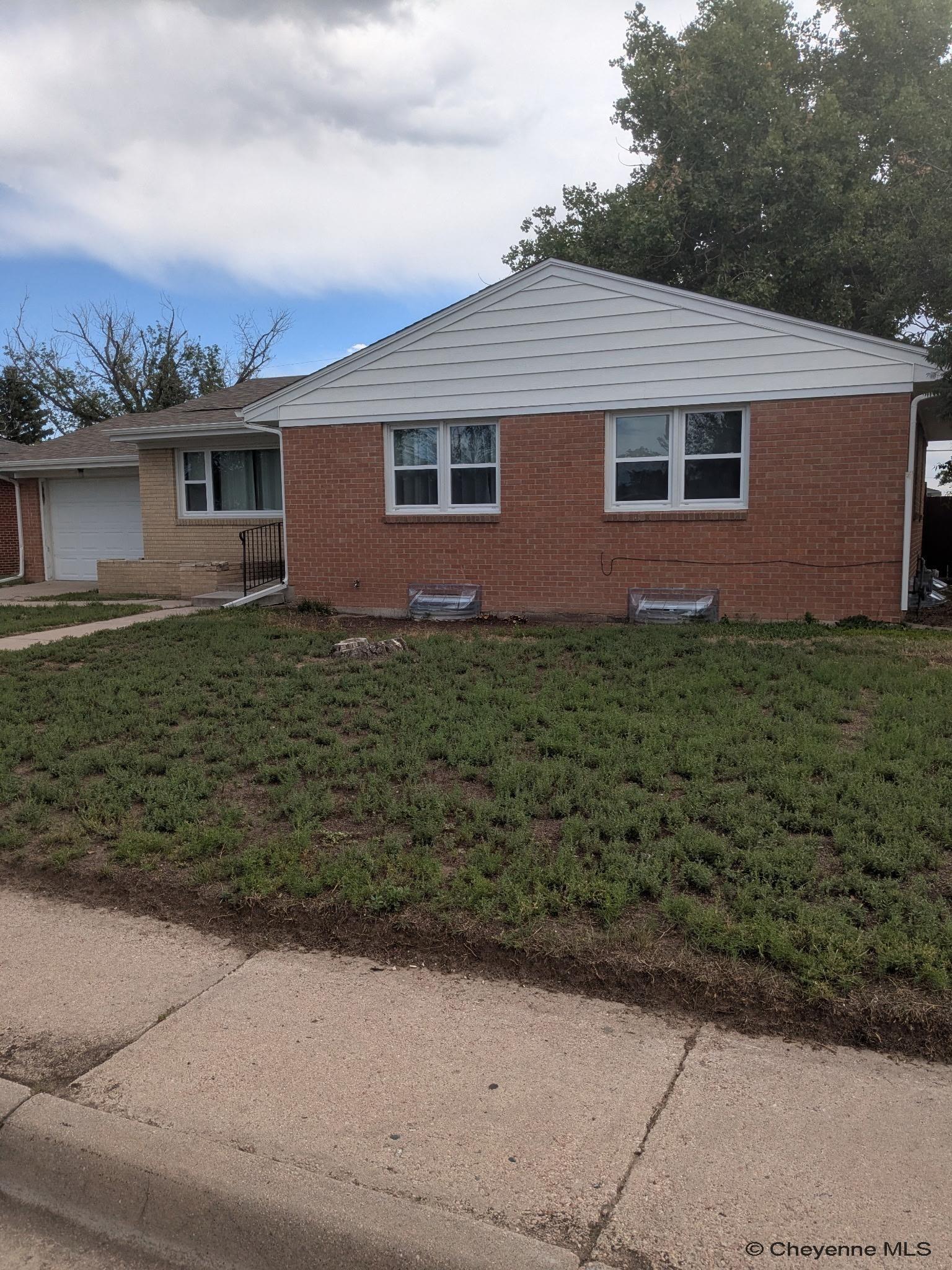 145 Carroll Ave — photo