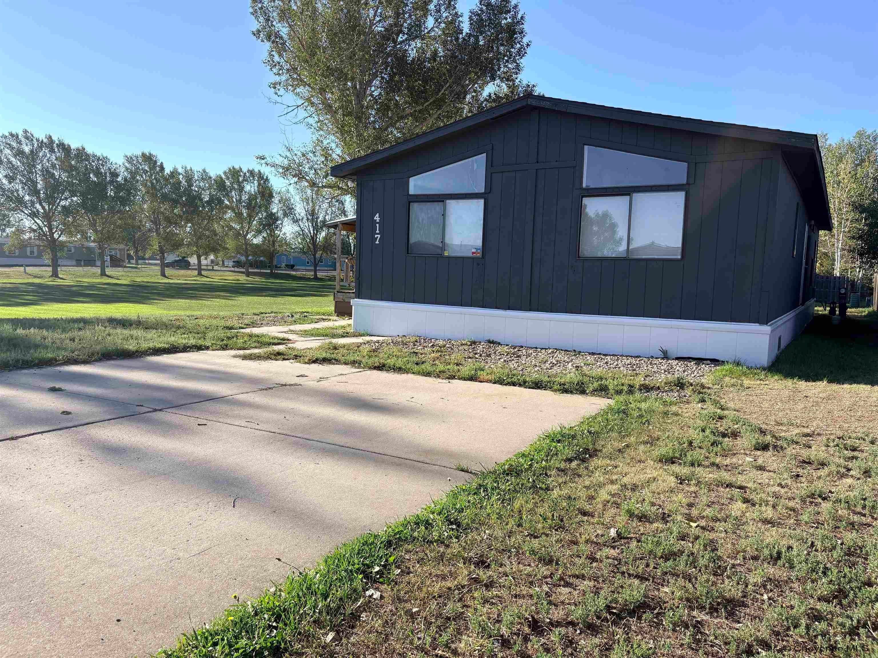 417 Dallas Rd, Cheyenne, WY 82007 — photo 2