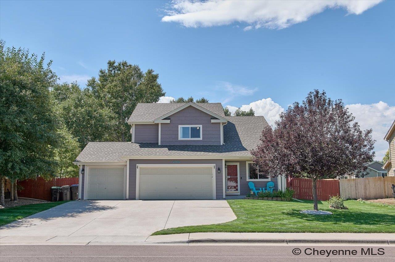 1406 Meadow Dr — photo