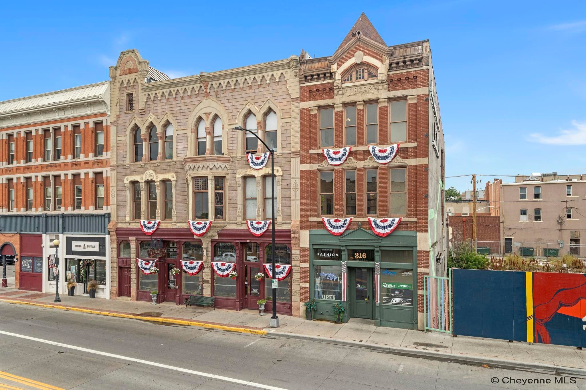 216 W Lincolnway 24B — photo