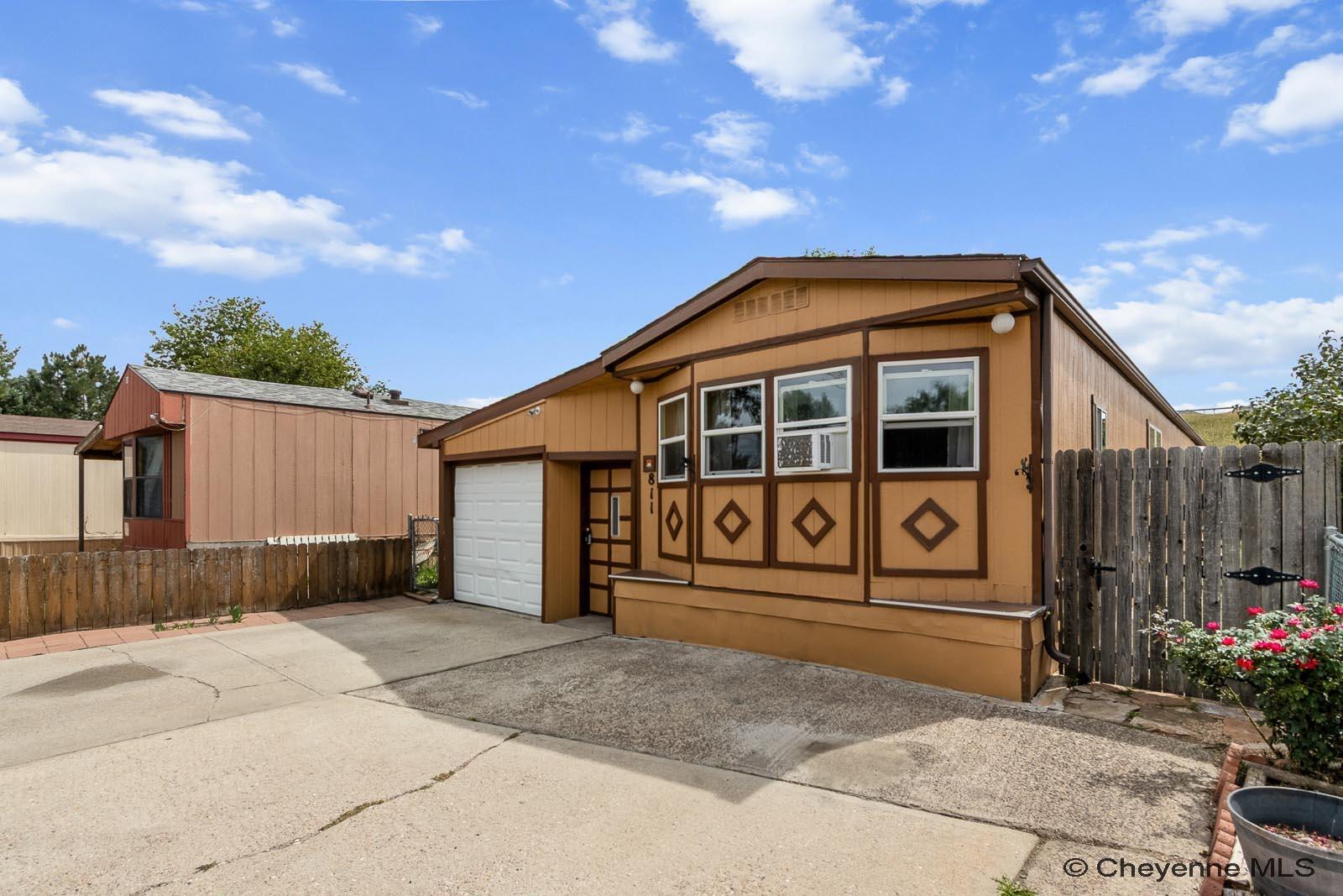811 Broken Wheel Ct — photo