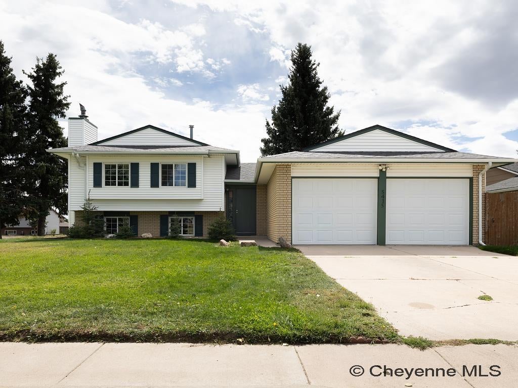 5415 Rangeview Dr — photo