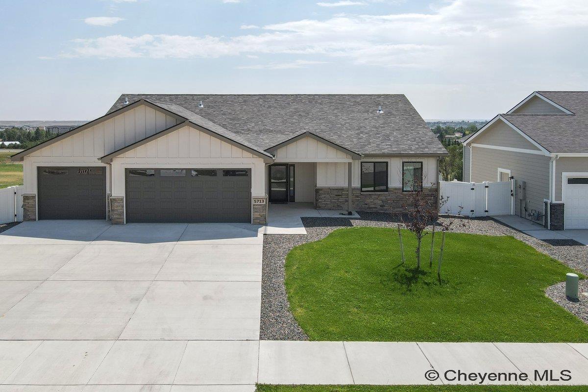 5713 Opal Dr — photo