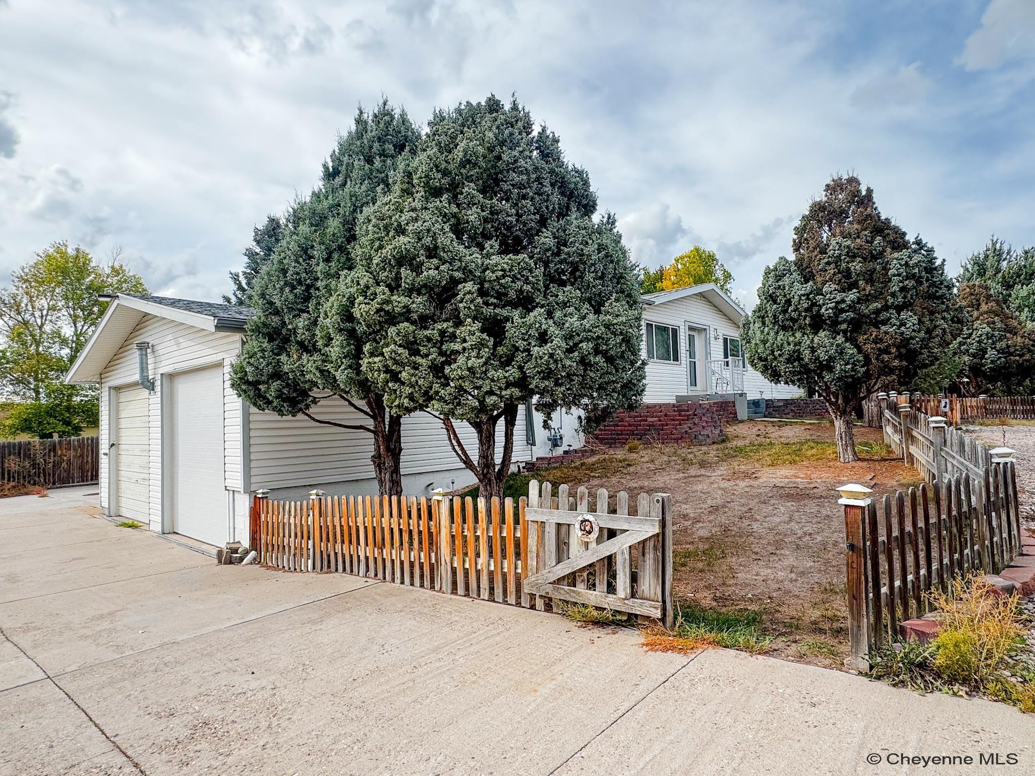 2310 Milatzo Ave — photo