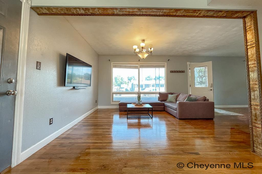 3933 E 8th St, Cheyenne, WY 82001 — photo 3