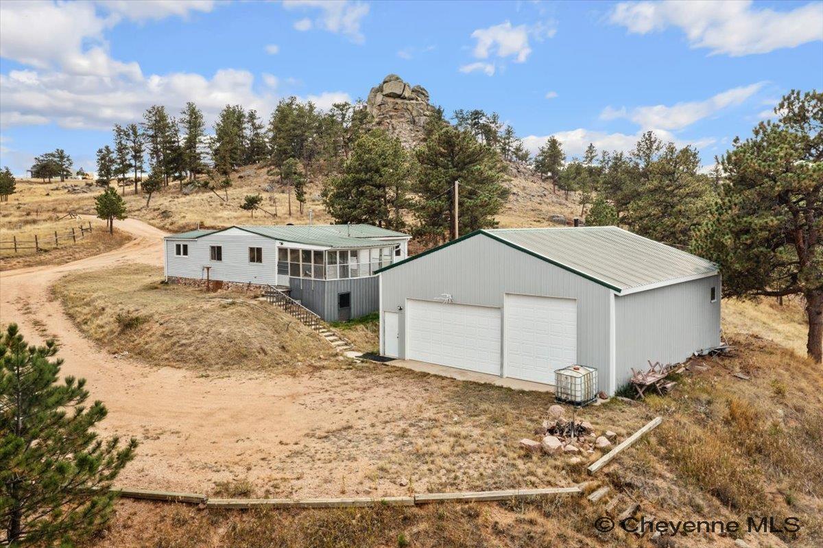 1026 Lookout Dr — photo