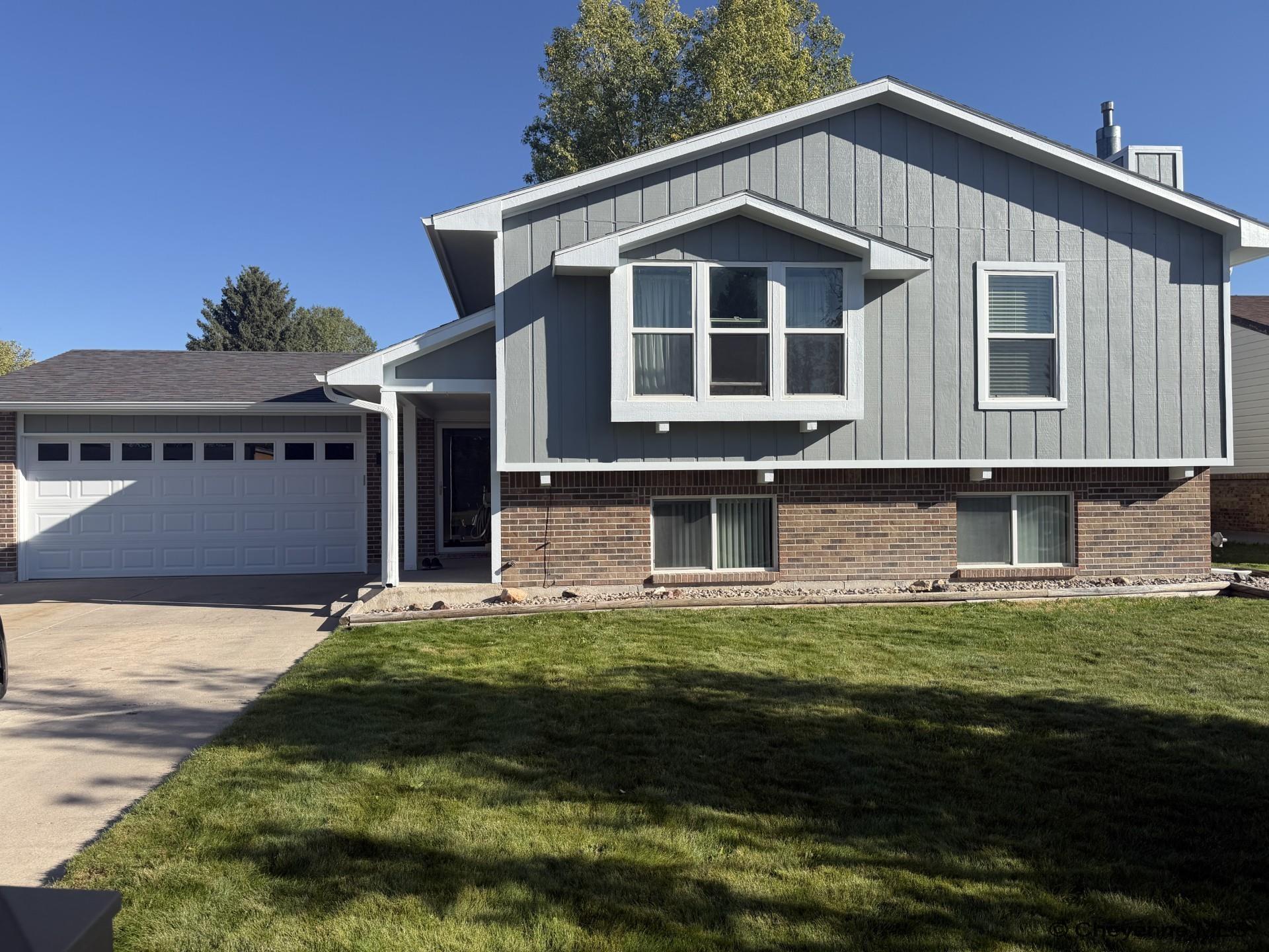 2700 Sagebrush Ave — photo