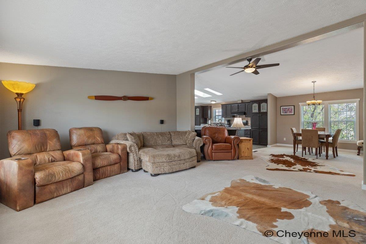 2401 Draper Rd, Cheyenne, WY 82001 — photo 3