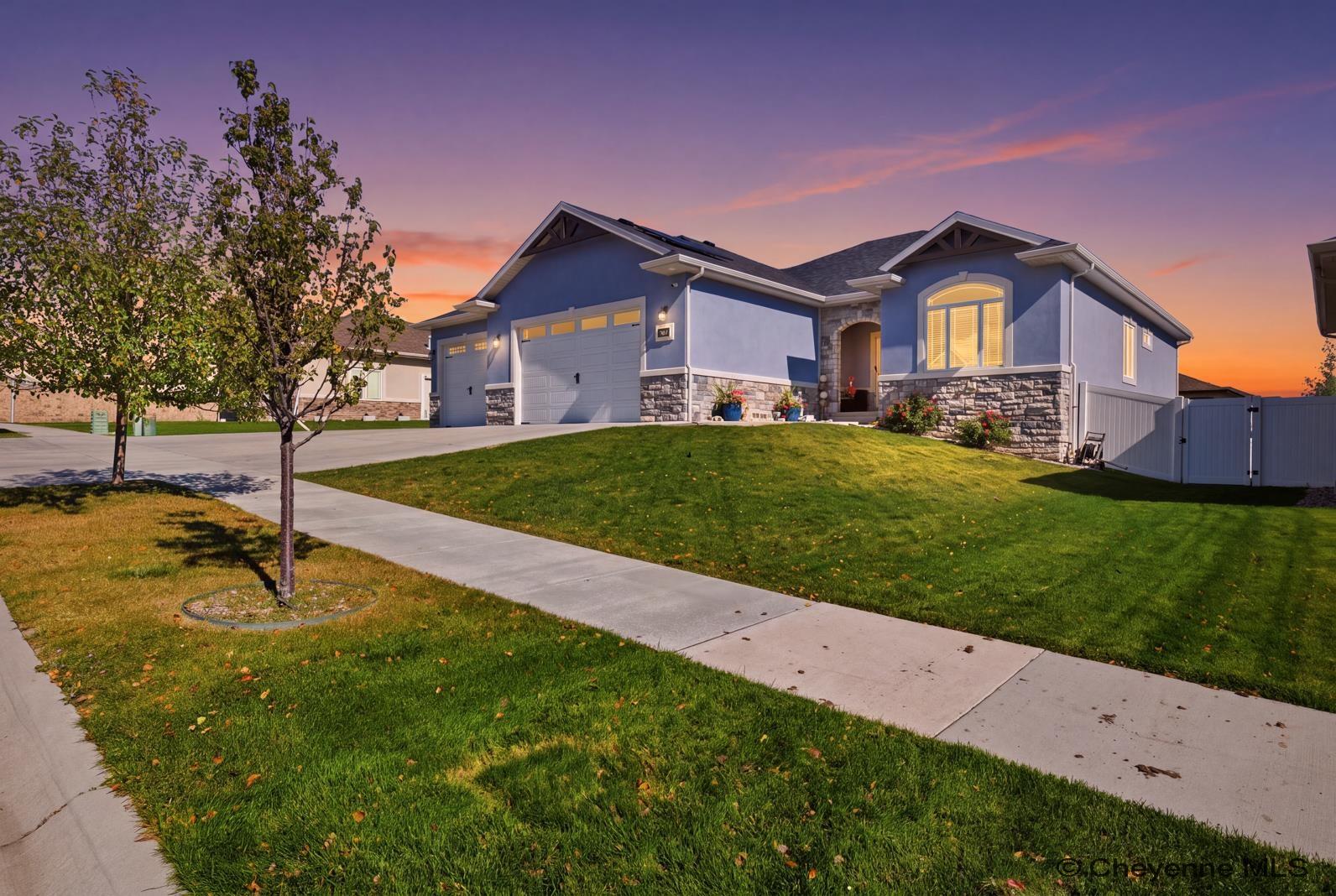 5819 Jade Bluff — photo