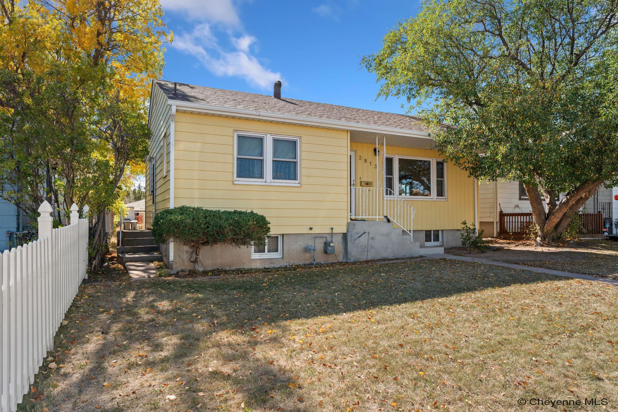 2913 E 10th St, Cheyenne, WY 82001 — photo 2