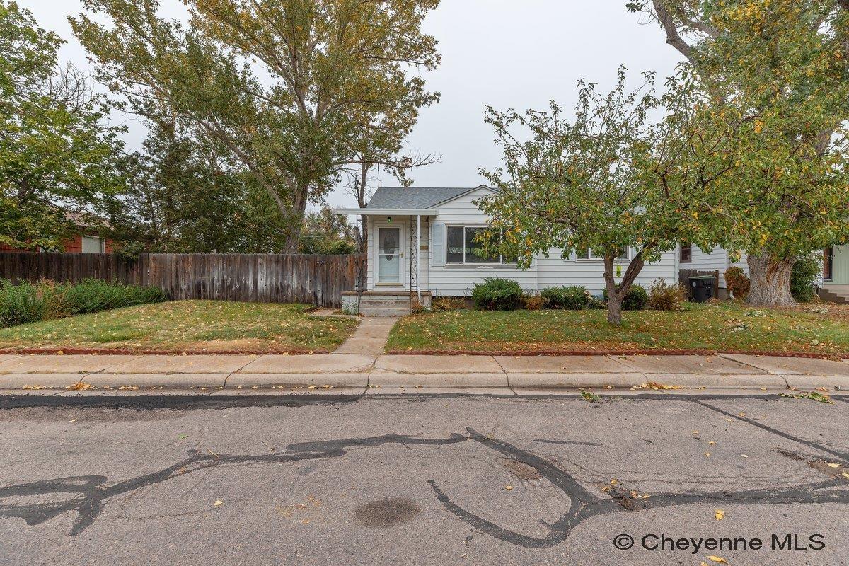 2604 E 11th St — photo
