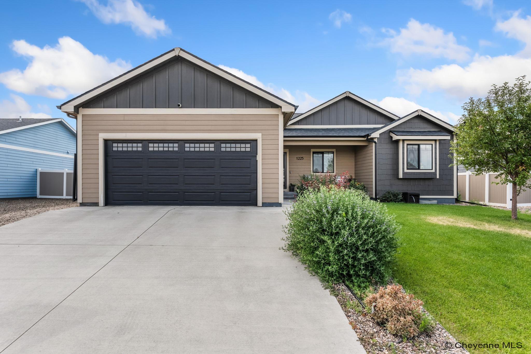 1225 Rabbit Brush Trl — photo