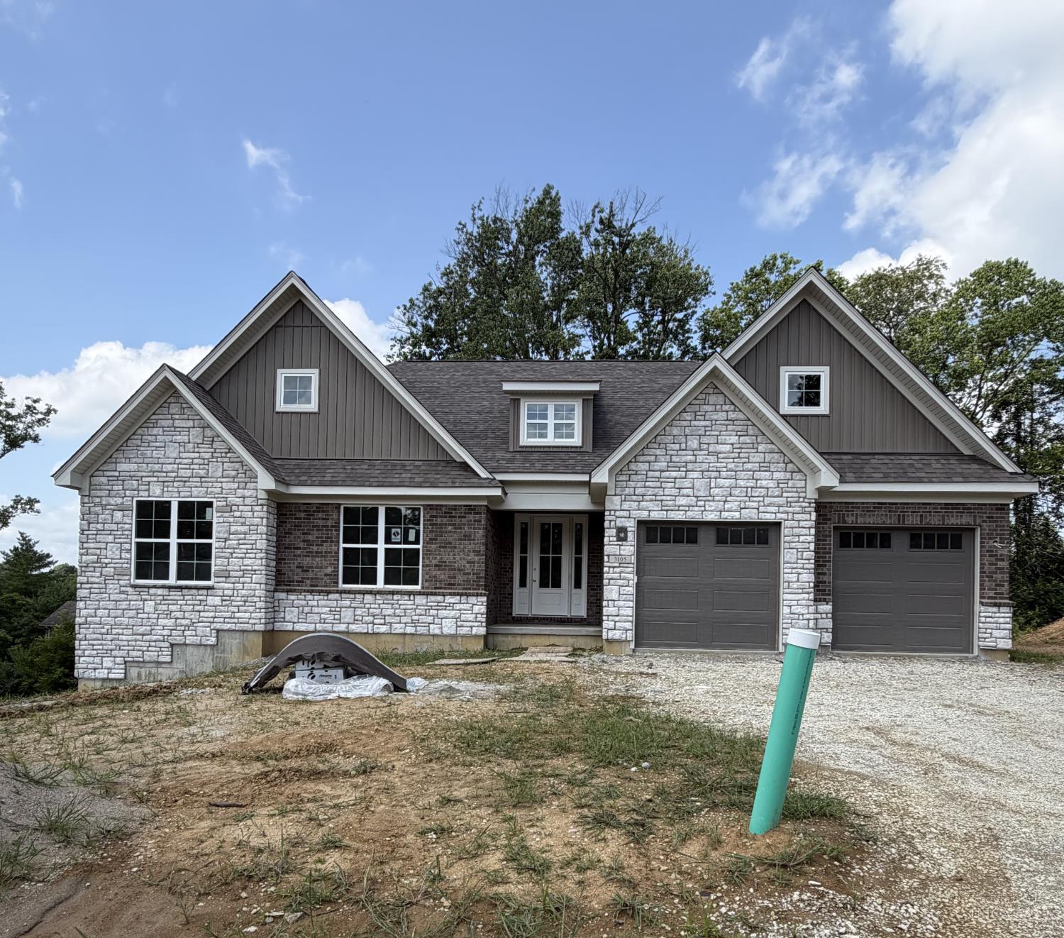 3105 Laurel Hill Lane — photo