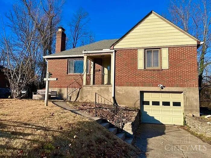 838 W Galbraith Road — photo