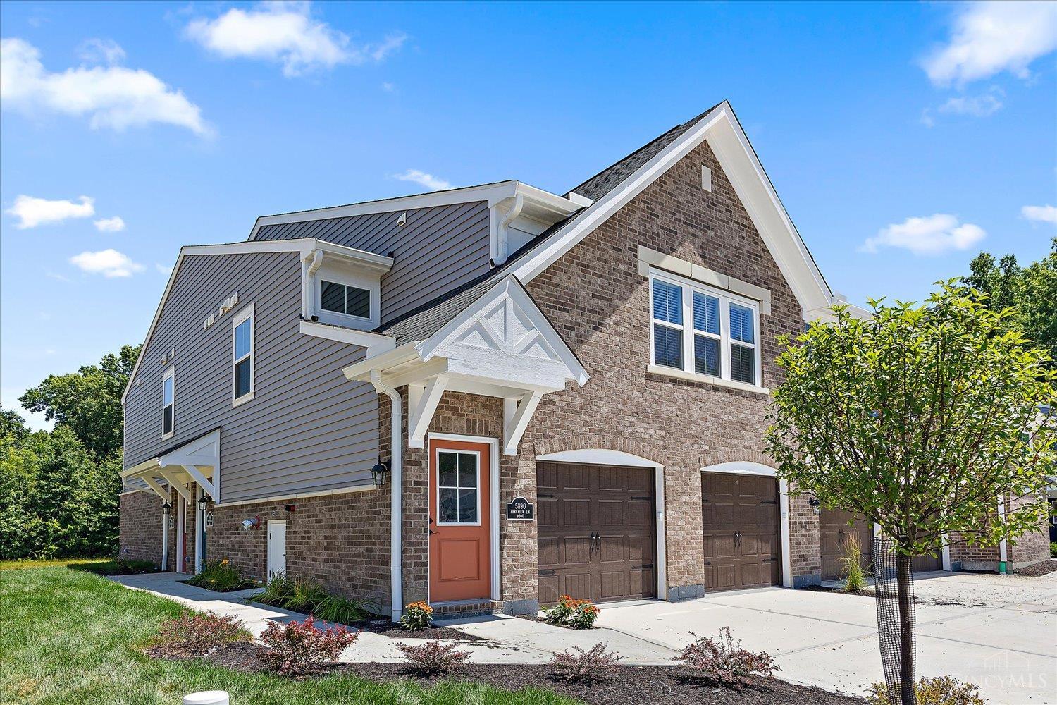301 Parkview Lane — photo