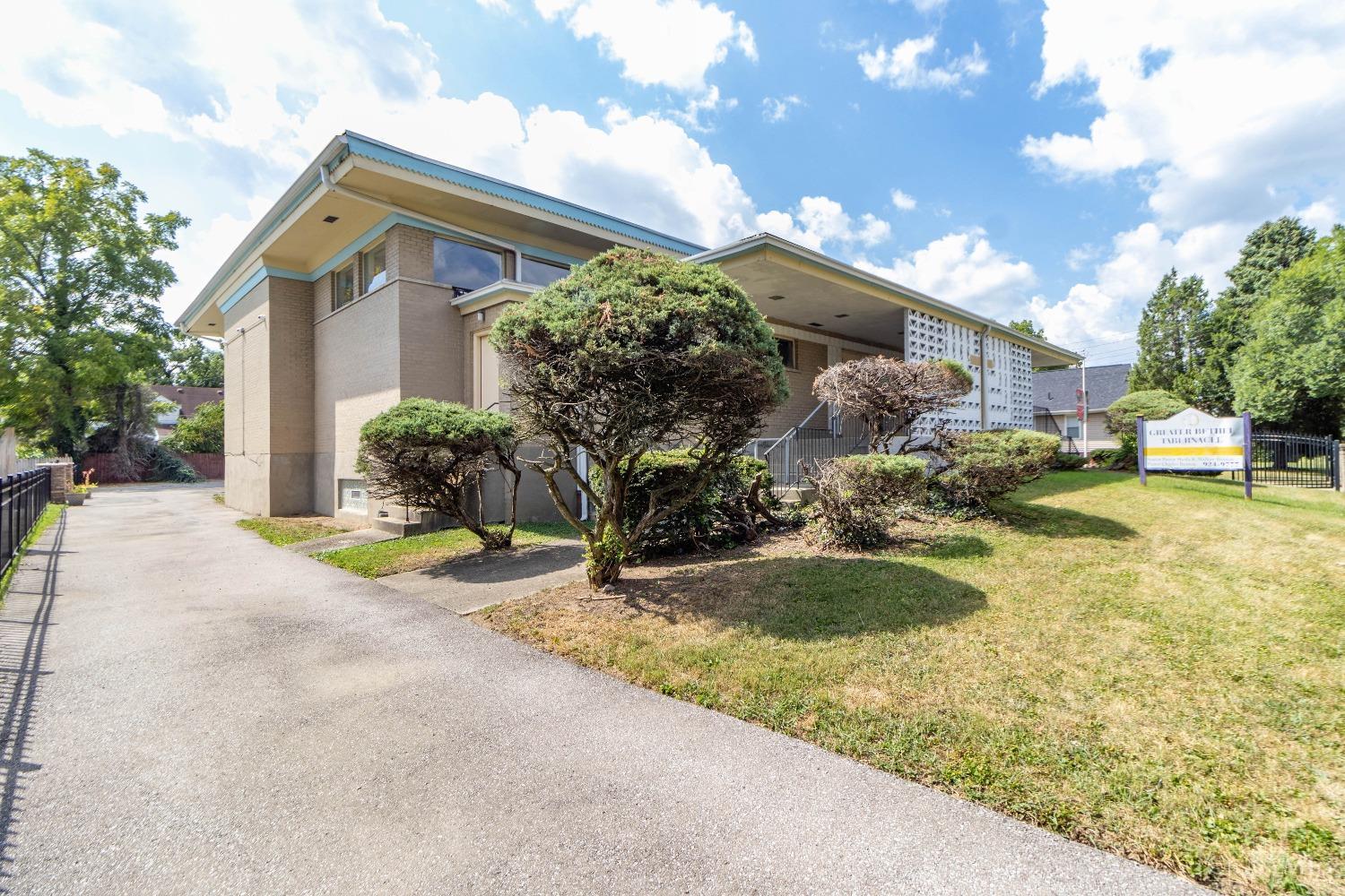 1515 Section Road, Cincinnati, OH 45237