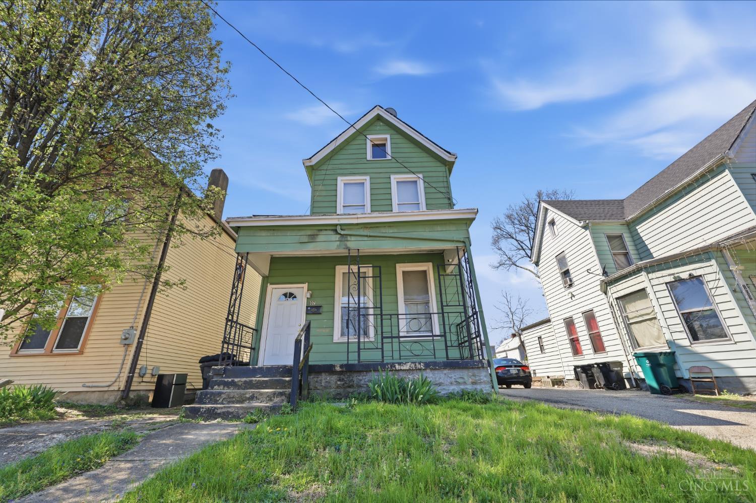 107 W Sixty Fifth Street — photo